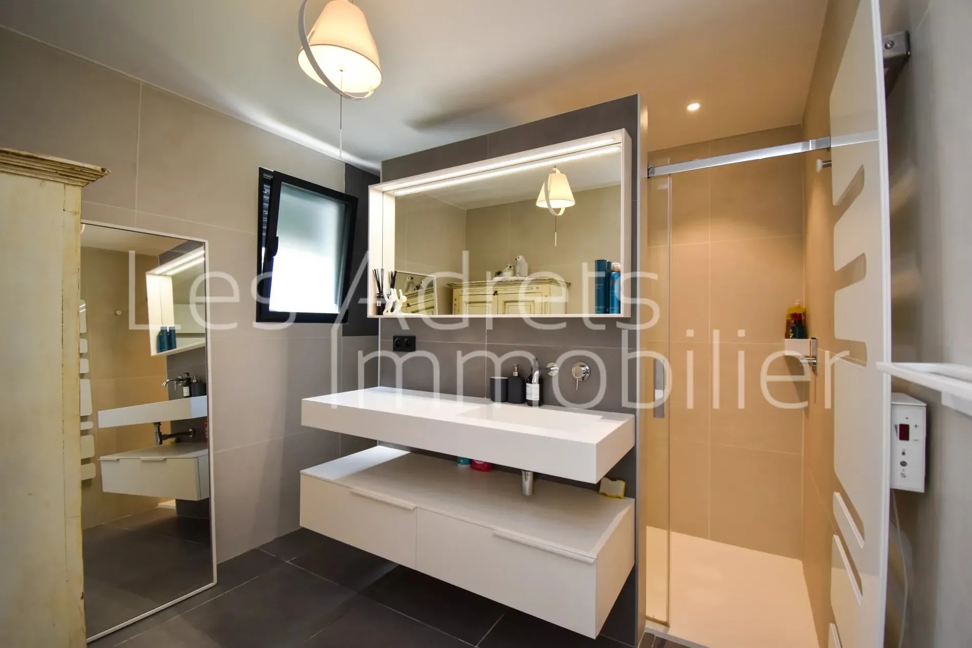 Gallery photo 8