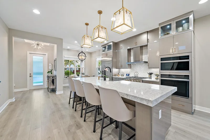 Single Family Residence in Palm Beach Gardens