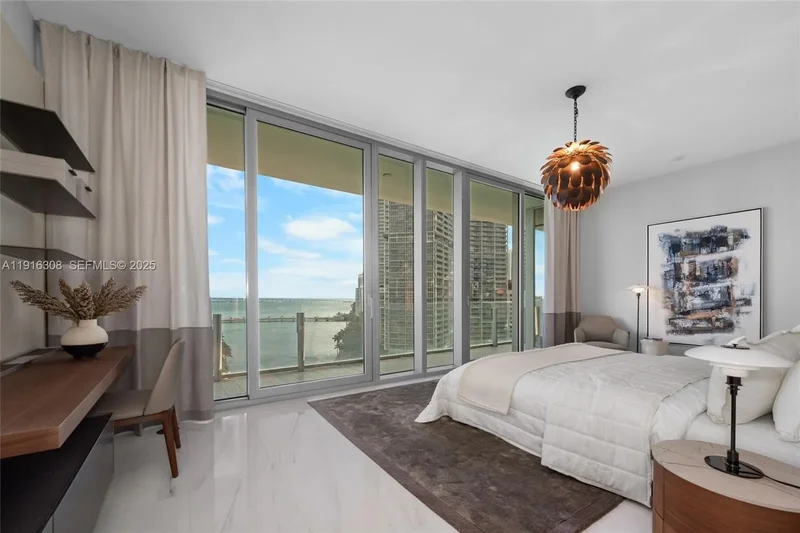 300 Biscayne Boulevard Wa, #1101E, Miami, FL, 33131, USA, Miami, Florida, United States. - Photo 4