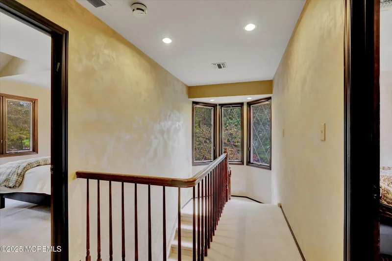 17 Emerald Drive, Marlboro Township, New Jersey, United States. - Photo 27