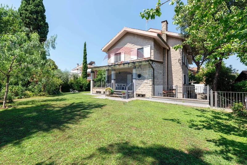 Villa o villino in vendita a Roma, Axa