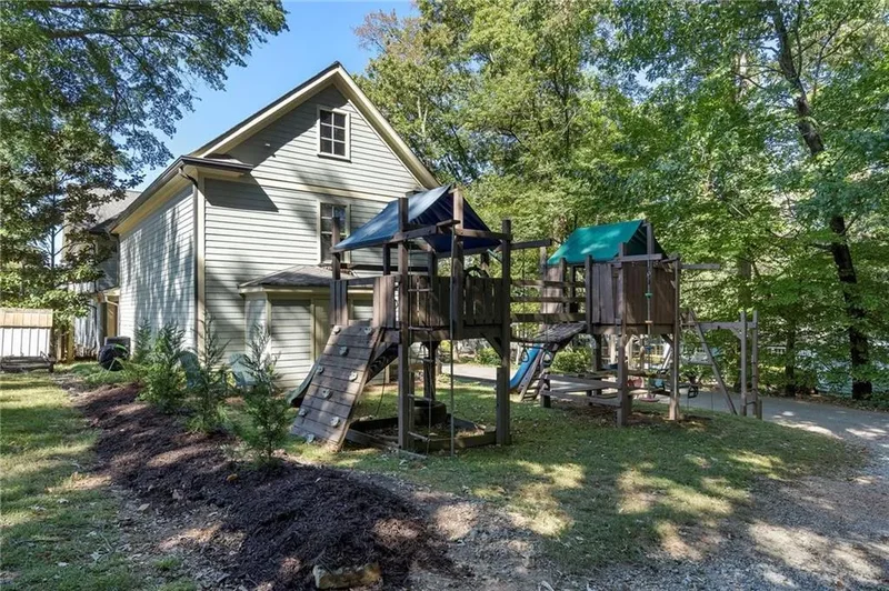 2643 Caldwell Road NE, Brookhaven, Georgia, United States. - Photo 92