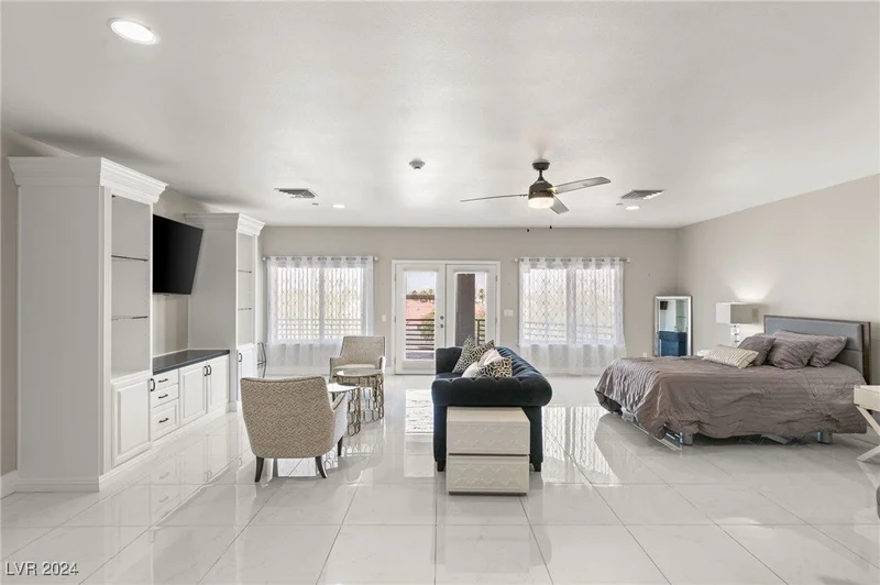 5930 N El Capitan Way, Las Vegas, Nevada, United States. - Photo 39