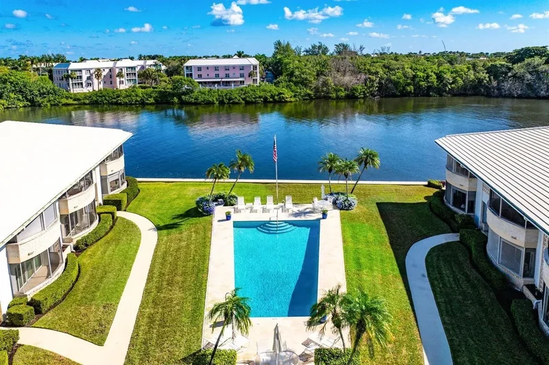 725 Palm Trail 10, Delray Beach, FL 33483, Delray Beach, Florida, United States. - Photo 6