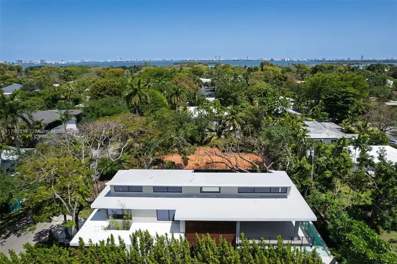 510 NE 52nd St, Miami, Florida, United States. - Photo 39