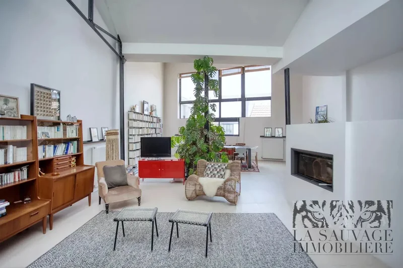 Loft Apartment of 180 m2 - Mairie de Montreuil