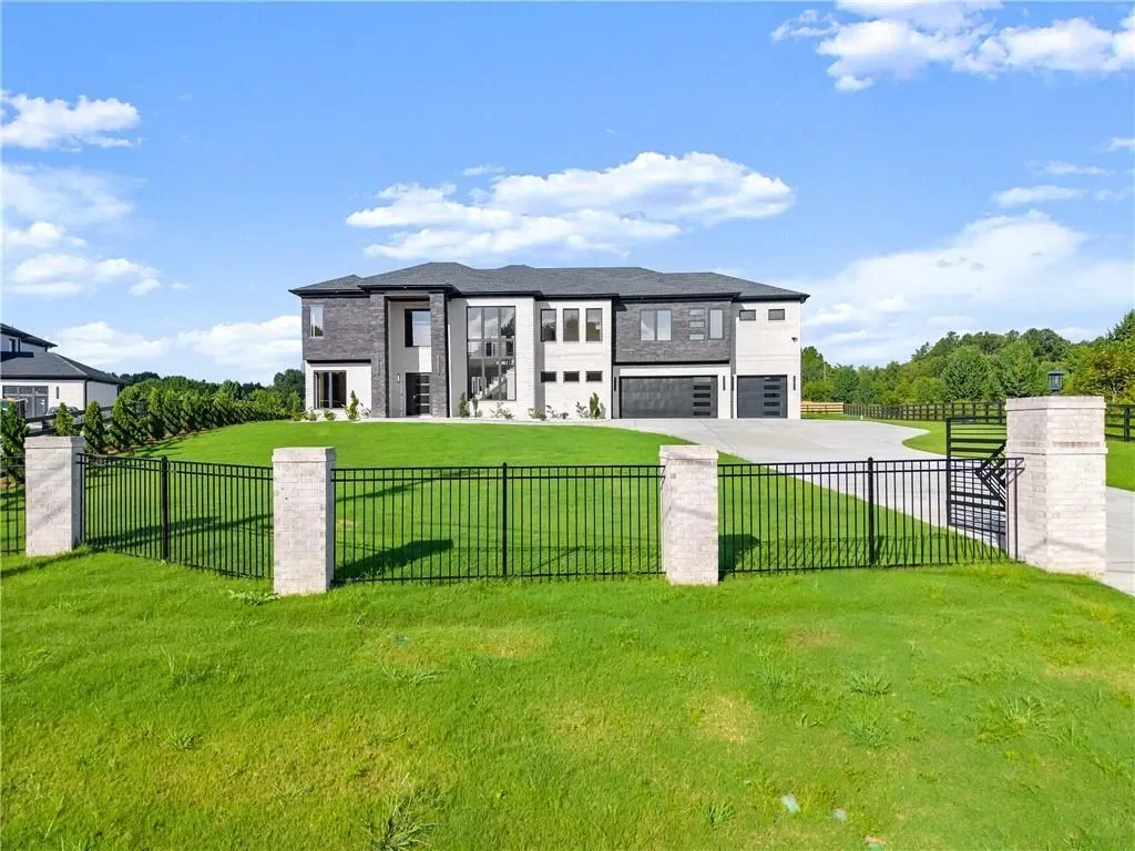 2021 Jones Phillips Road, Dacula, Georgia, United States. - Hero Image