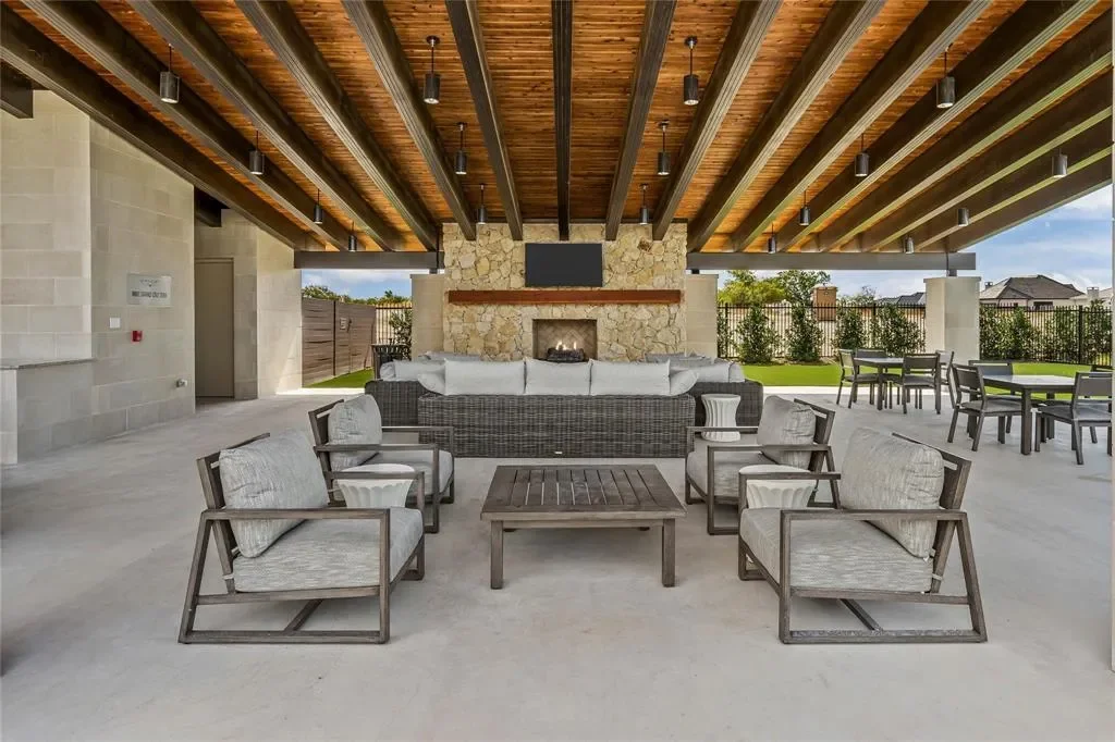 9728 Latour Court, Fort Worth, Texas, United States. - Photo 15