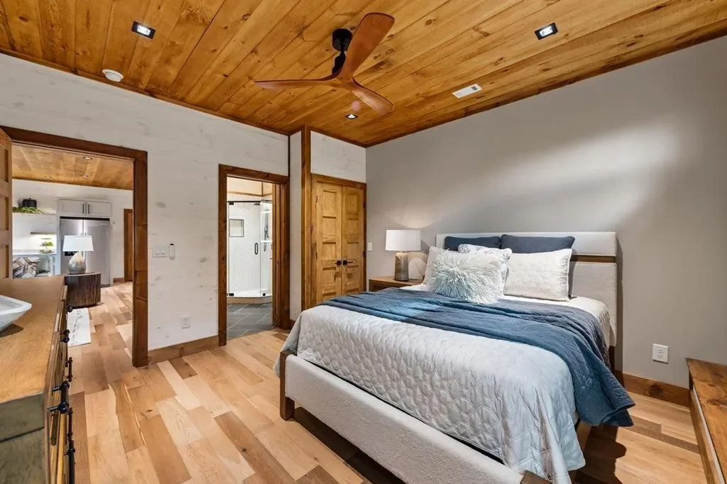 225 Grand Vista, Blue Ridge, Georgia, United States. - Photo 52