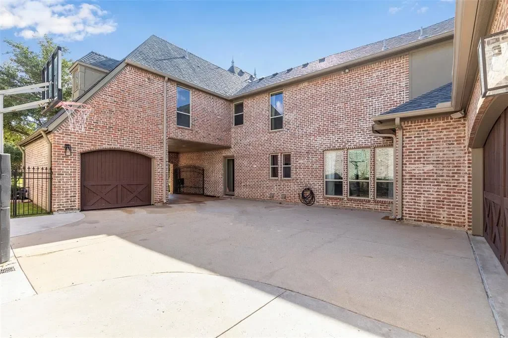 6412 Saint Michael Drive, McKinney, Texas, United States. - Photo 34