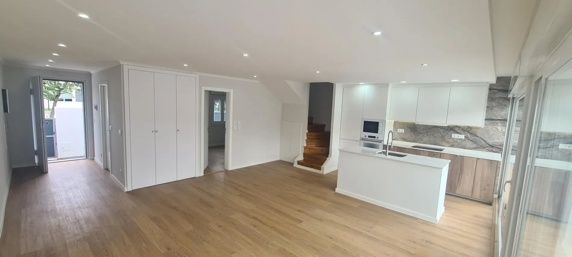 Gallery photo 11