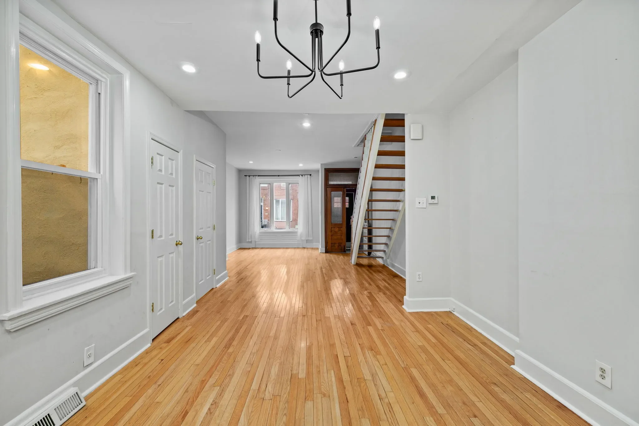 2438 Carpenter Street , Philadelphia, PA 19146, Philadelphia, Pennsylvania, United States. - Photo 1