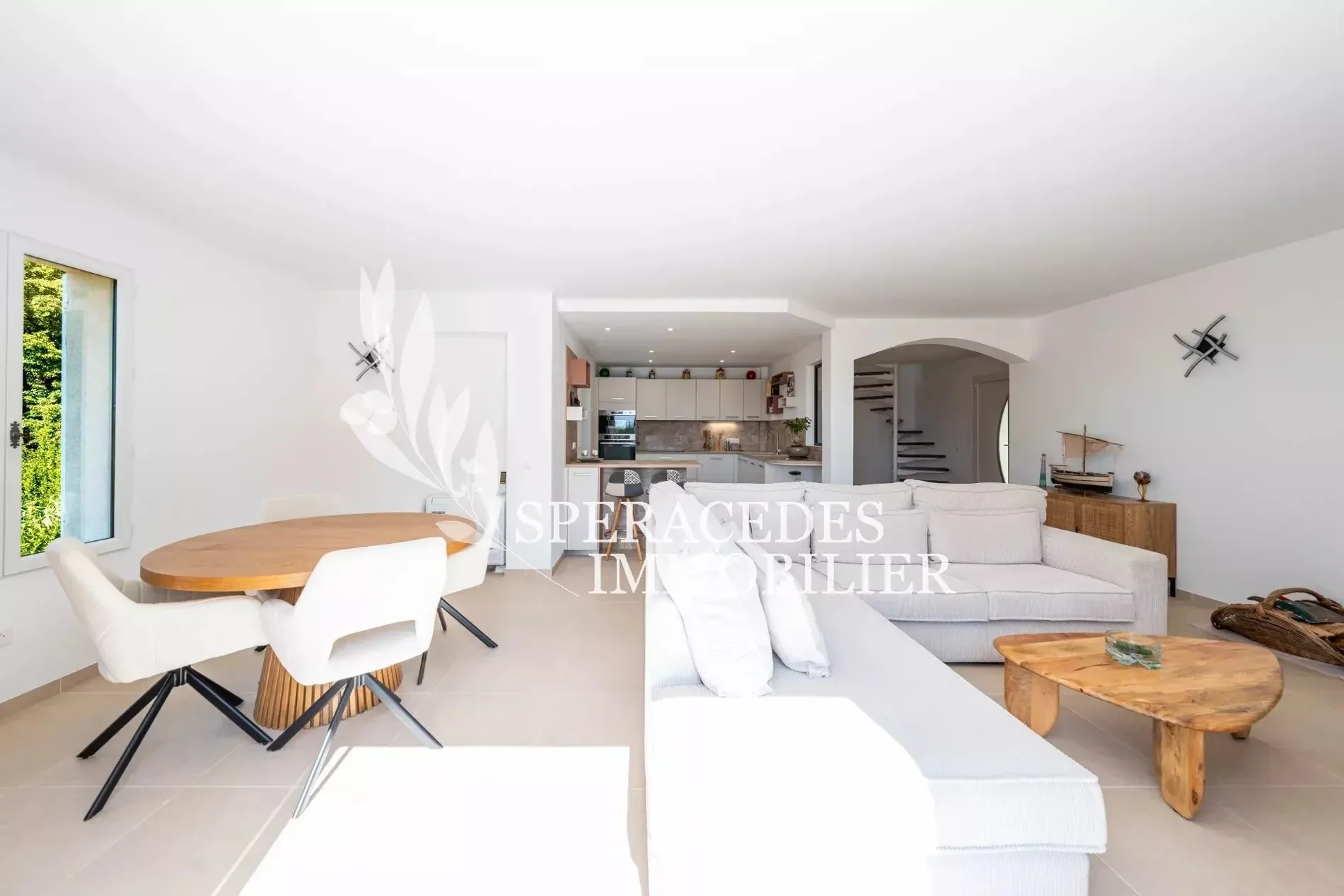 Gallery photo 2