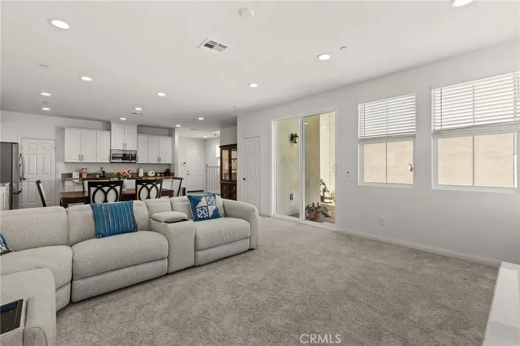 4398 Cadence Way, Oceanside, California, United States. - Photo 5