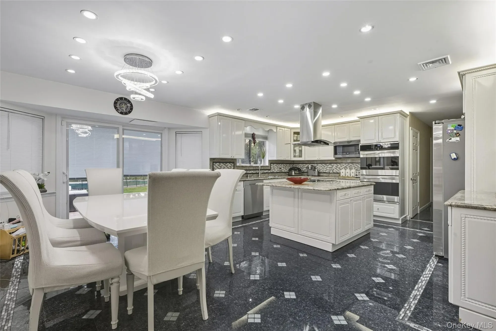 258 Half Hollow Road, Dix Hills, NY 11746, Huntington Station, New York, United States. - Photo 2