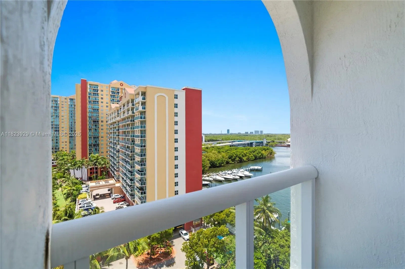 17050 N Bay Rd PH1201, Golden Beach, Florida, United States. - Photo 10