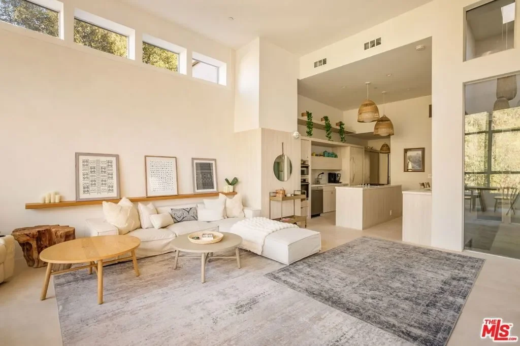 2407 San Marco Drive, Los Angeles, California, United States. - Photo 7