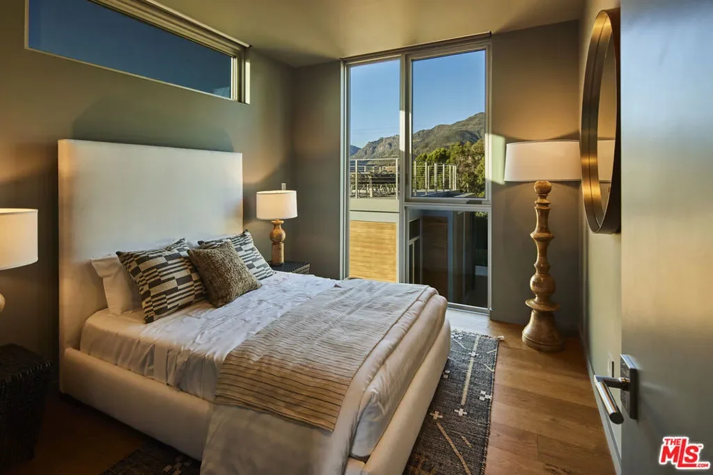 5924 Bonsall Drive, Malibu, California, United States. - Photo 25