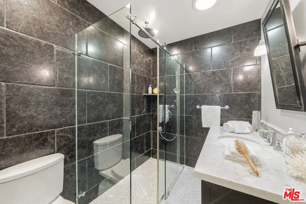 12700 Hortense Street, Los Angeles, California, United States. - Photo 15
