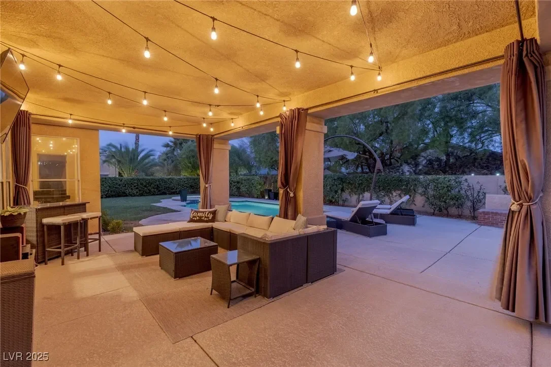 8095 Dark Hollow Place, Las Vegas, Nevada, United States. - Photo 67