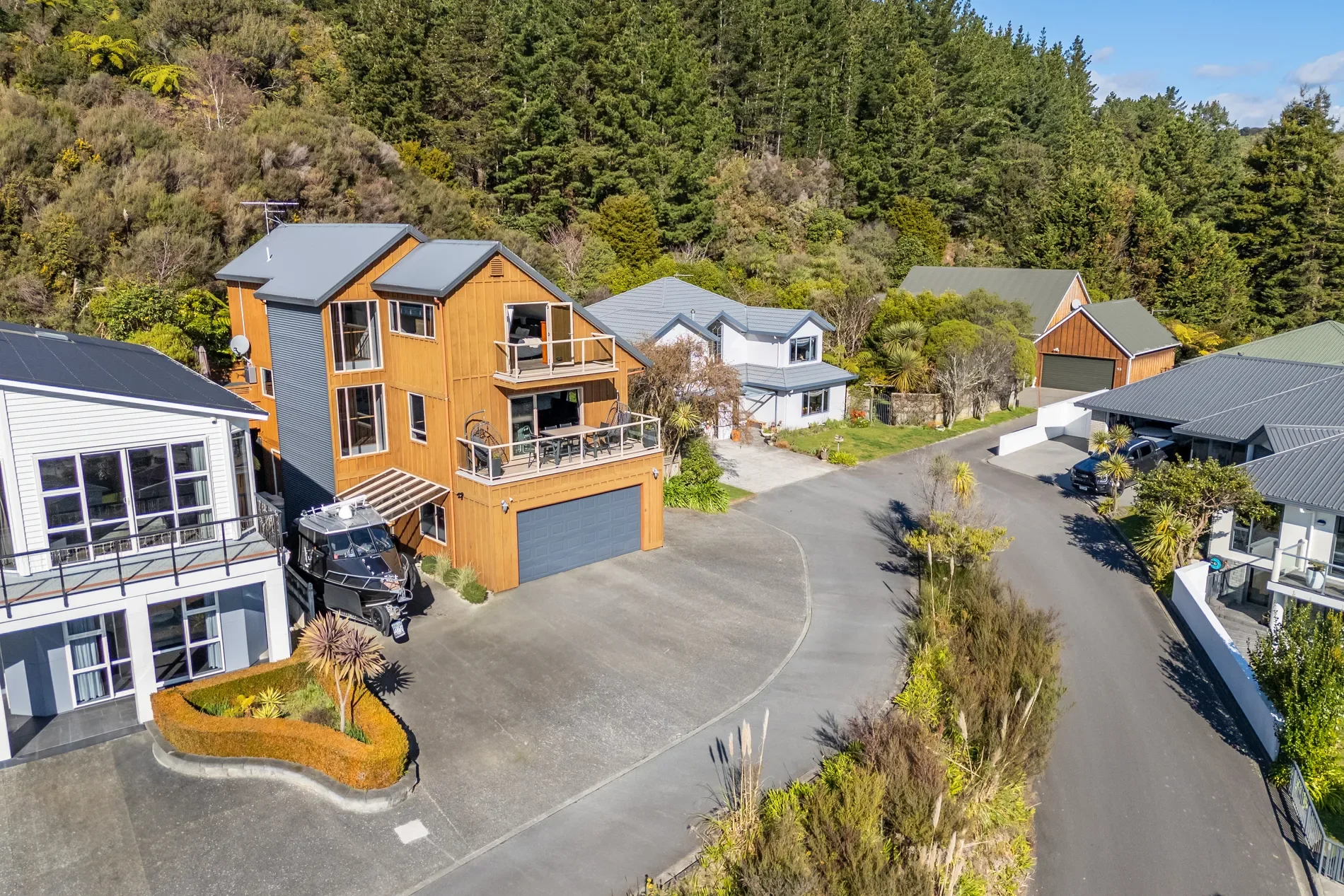 Exterior photo 10