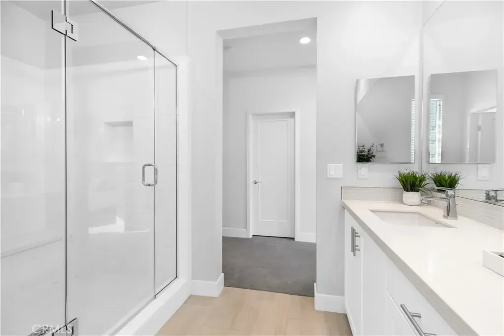 121 Novel, Irvine, California, United States. - Photo 25