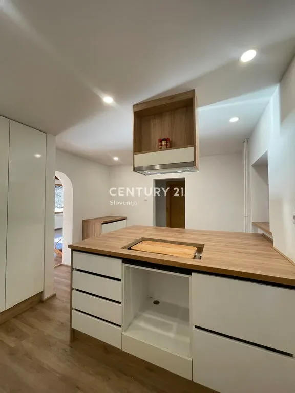Gallery photo 2