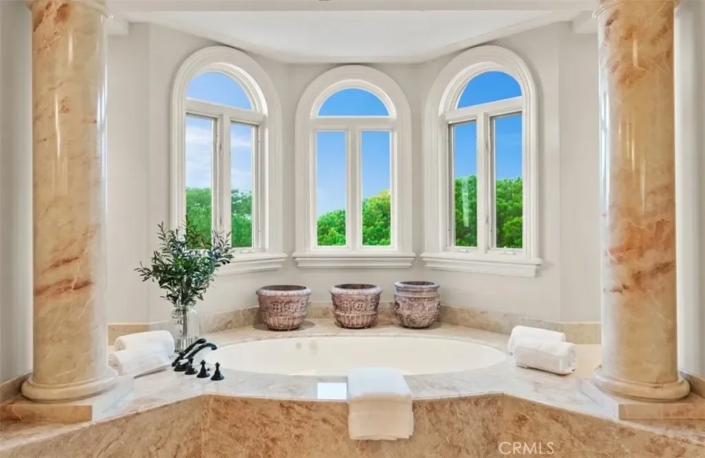 11 Shoreview, Newport Beach, California, United States. - Photo 20