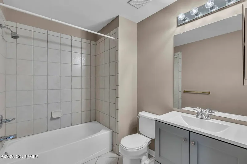 22 Forest Lane, Monroe, NJ 08831, Monroe Township, New Jersey, United States. - Photo 40