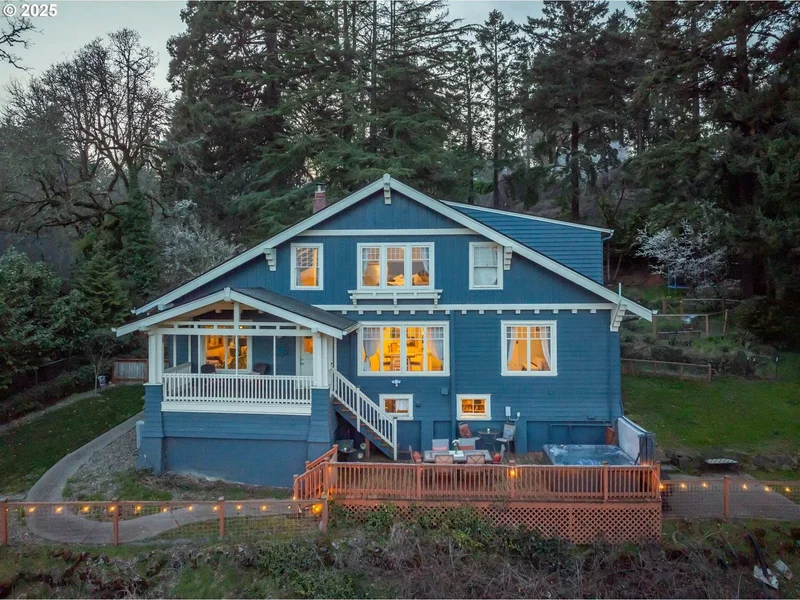 5 Bedrooms Single Family Detached
