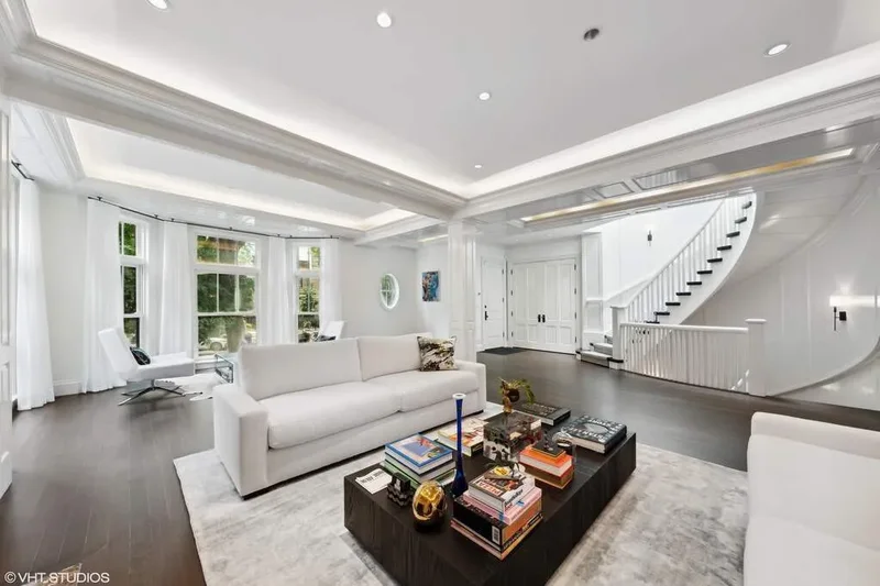 1442 W. Berteau Avenue, Chicago, IL, 60613, USA, Chicago, Illinois, United States. - Photo 6