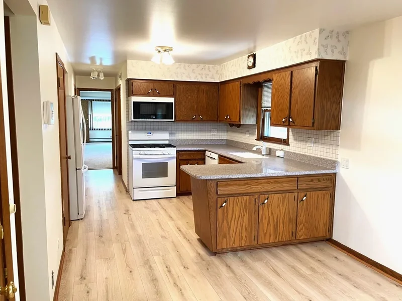6614 W Devon Avenue, Chicago, IL 60631, Chicago, Illinois, United States. - Photo 7