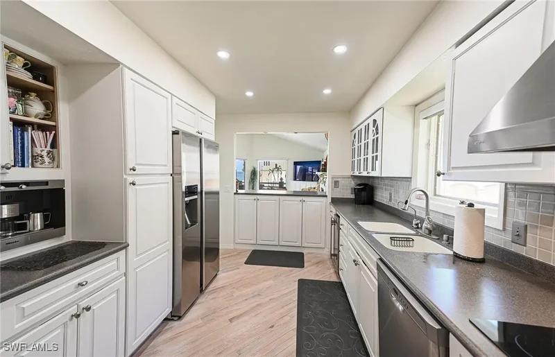 101 DOMINICA Lane, Bonita Springs, Florida, United States. - Photo 28
