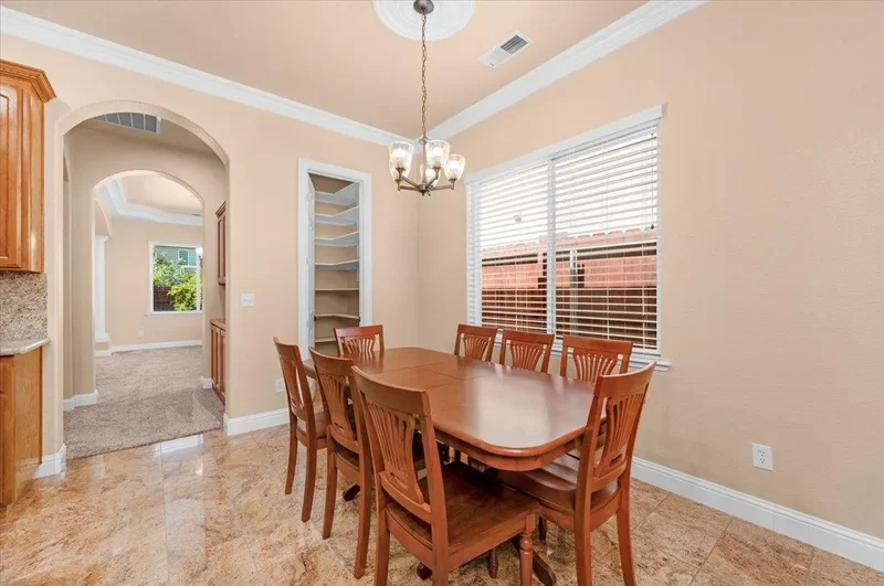 2825 E Quincy Avenue, Fresno, CA 93720, Fresno, California, United States. - Photo 43
