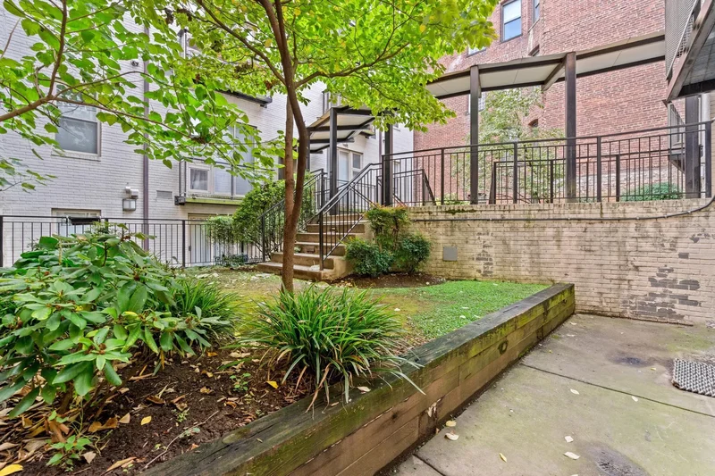 1421 Chapin Street NW Unit# 102, Washington, DC 20009, Washington, District of Columbia, United States. - Photo 23