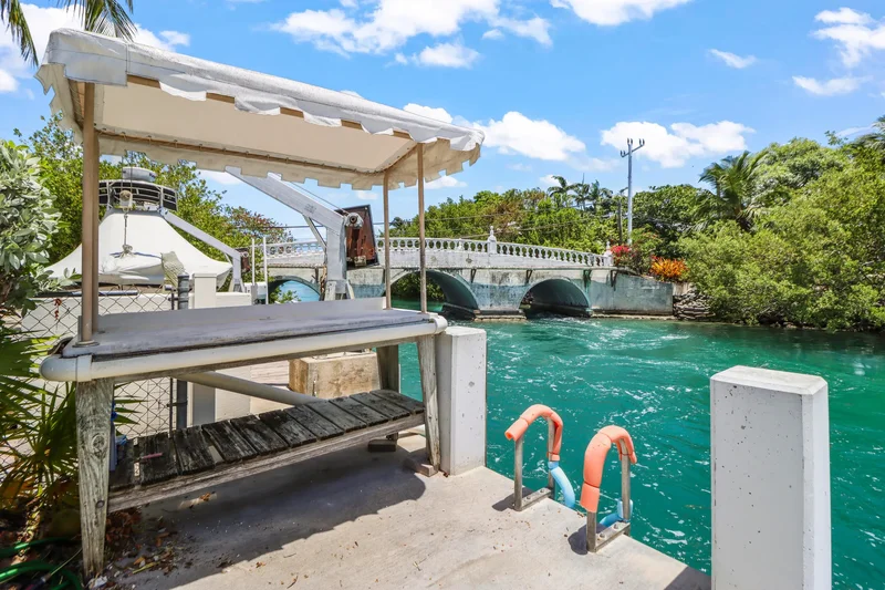 116 N Indies Drive, Duck, FL 33050, Duck Key, Florida, United States. - Photo 44