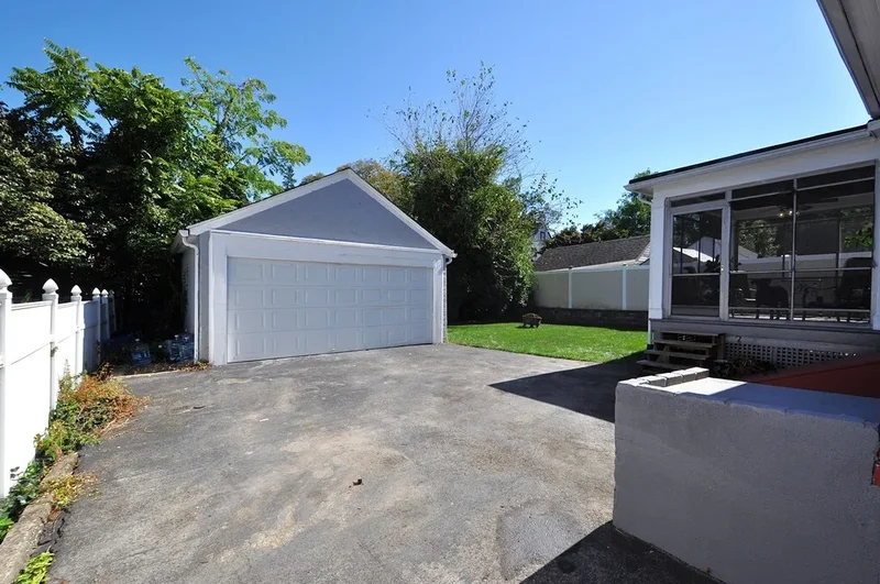 54 Lincoln Avenue, White Plains, NY 10606, White Plains, New York, United States. - Photo 13