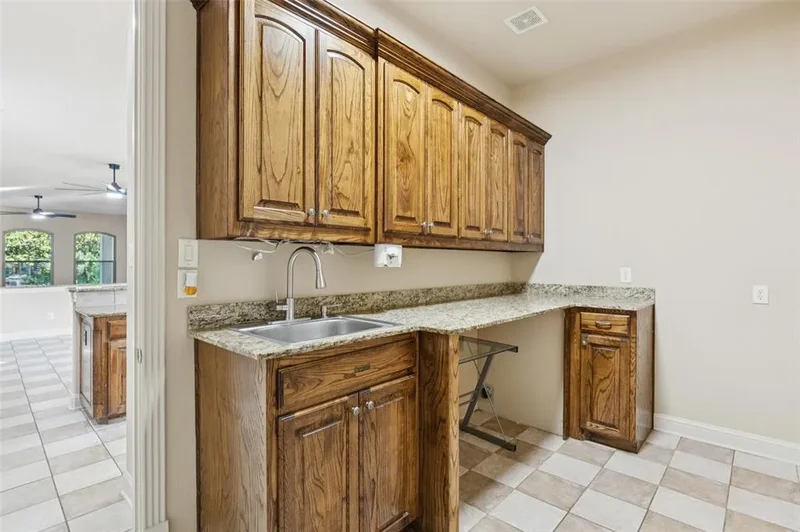 945 Deer Hollow Boulevard, Grapevine, Texas, United States. - Photo 2
