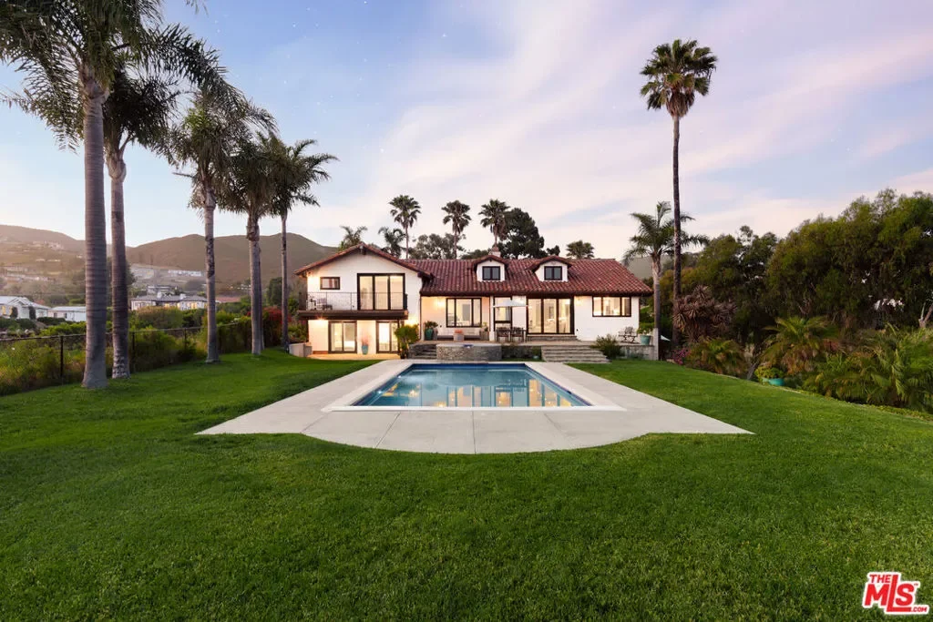 29660 Harvester Road, Malibu, California, United States. - Photo 14