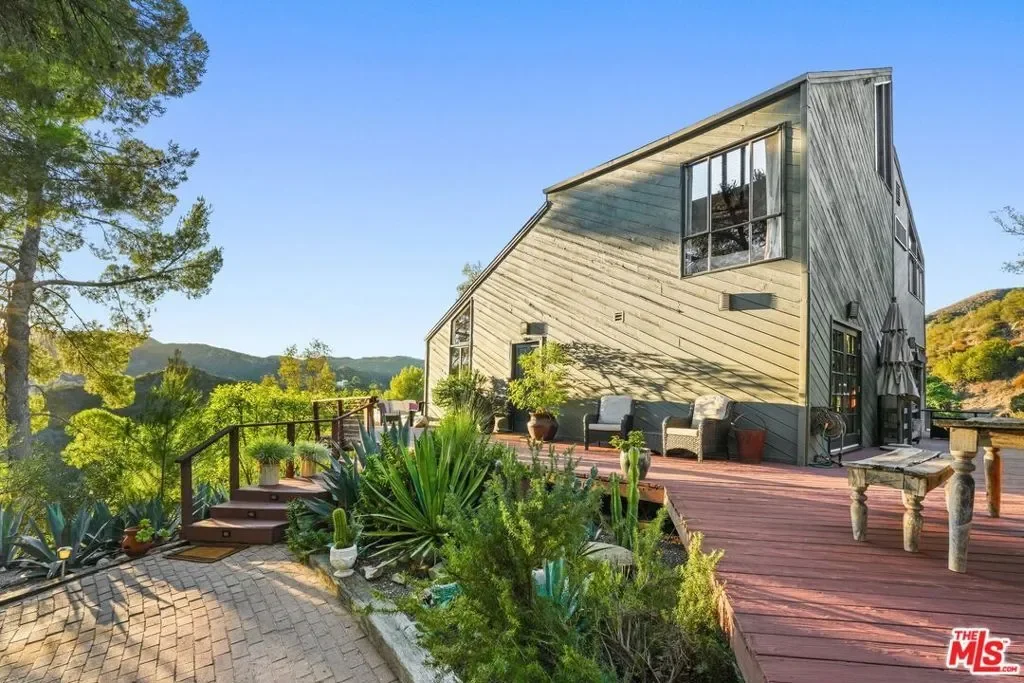 2158 Topanga Skyline Drive, Topanga, California, United States. - Photo 48