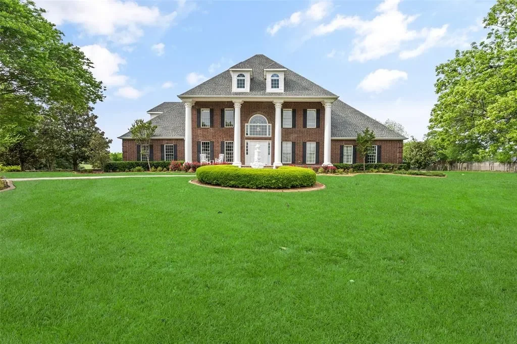 343 E Town East Boulevard, Sunnyvale, Texas, United States. - Photo 27