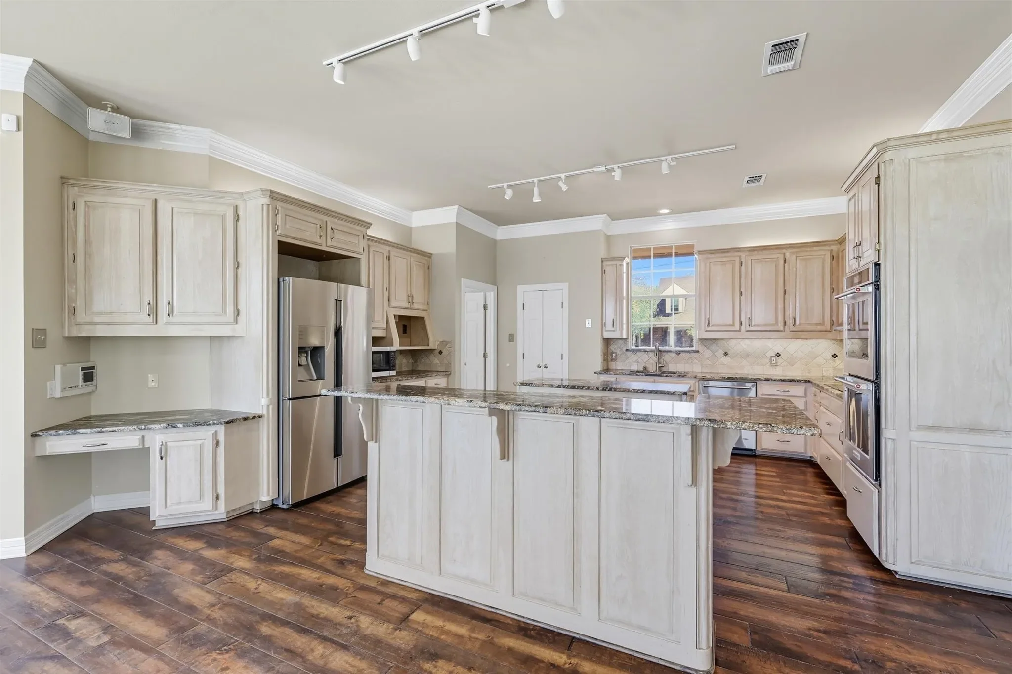 143 Lakeview Drive , Aledo, TX 76008, Aledo, Texas, United States. - Photo 17