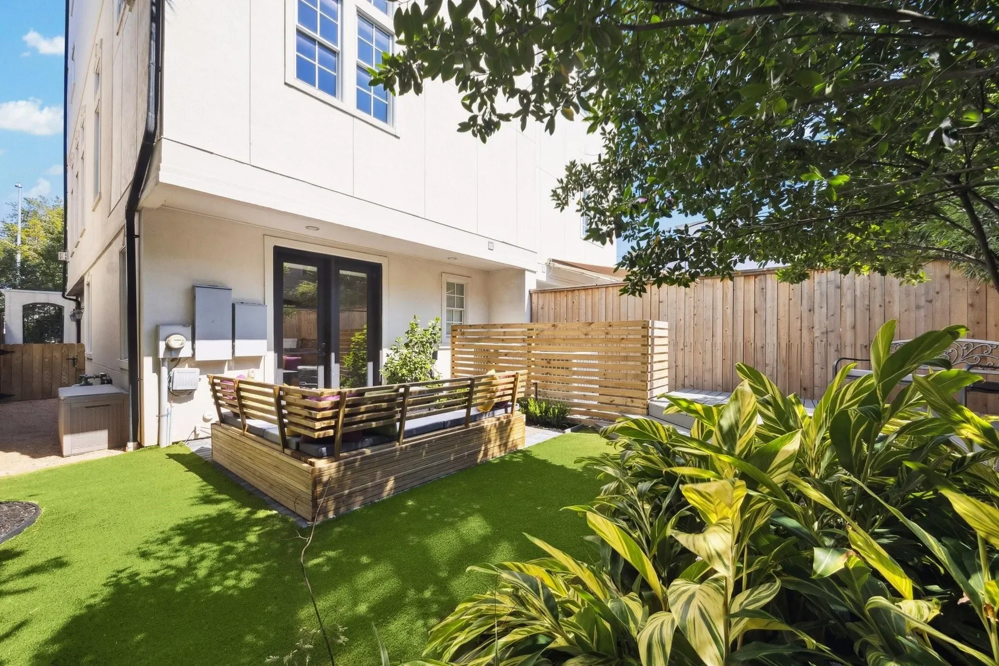 1305 W Bell Street, Houston, Texas, United States. - Photo 37