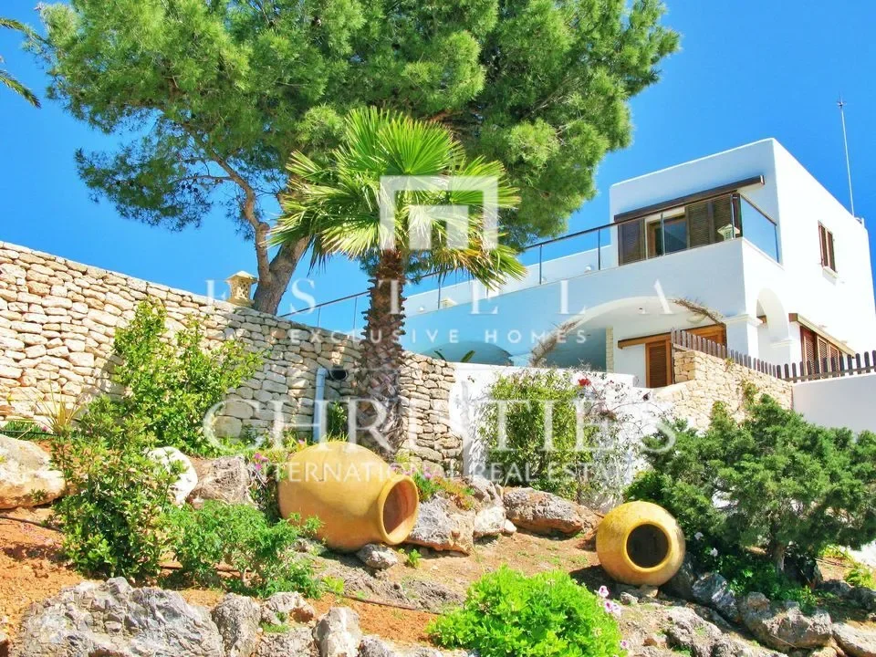 Exterior photo 10