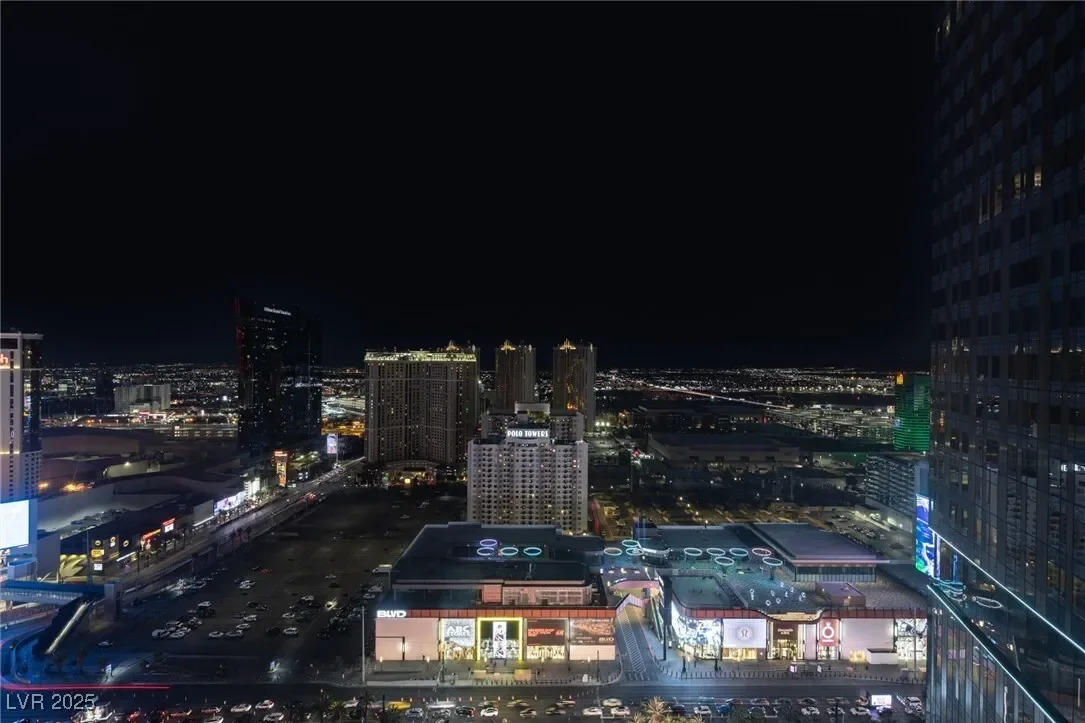 3750 Las Vegas Boulevard 2808, Las Vegas, Nevada, United States. - Photo 39