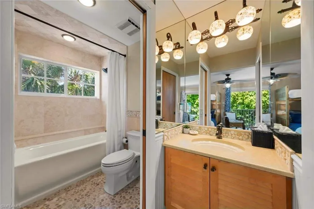 2451 Blind Pass CT, Sanibel, FL, 33957, USA, Sanibel, Florida, United States. - Photo 5