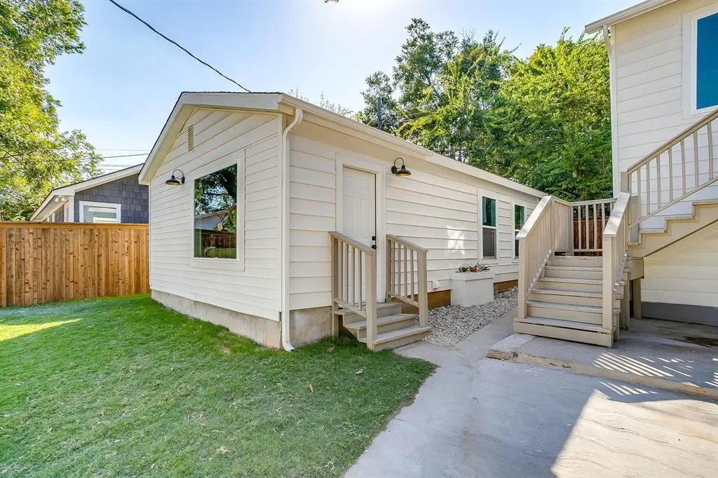 2560 Rogers Avenue, Fort Worth, Texas, United States. - Photo 31