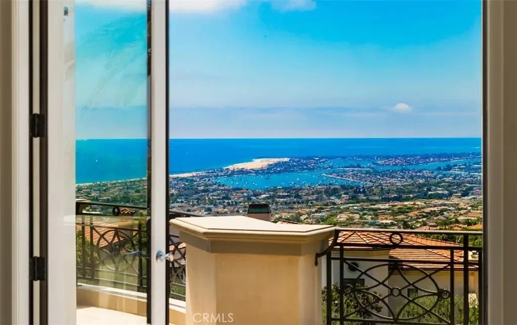 22 Pelican Crest Drive, Newport Beach, California, United States. - Photo 10