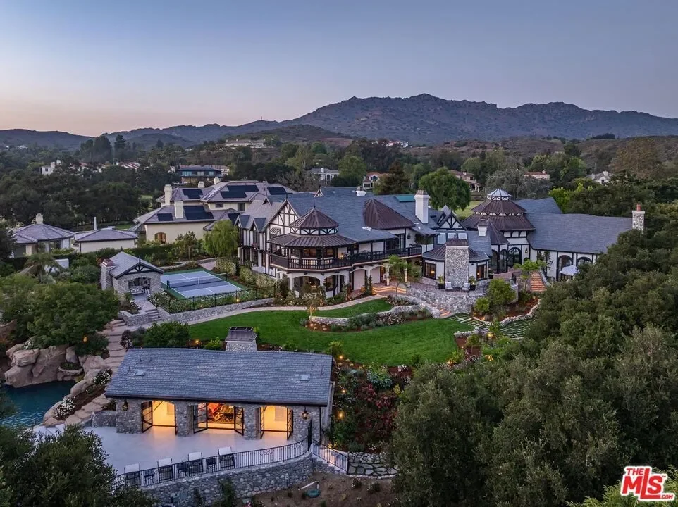 5076 Island Forest Place, Thousand Oaks, California, United States. - Photo 10