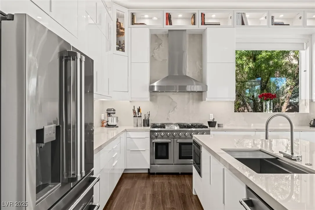 7304 Buttons Ridge Drive, Las Vegas, Nevada, United States. - Photo 16